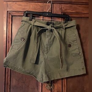 Banana Republic Women's Cargo Shorts